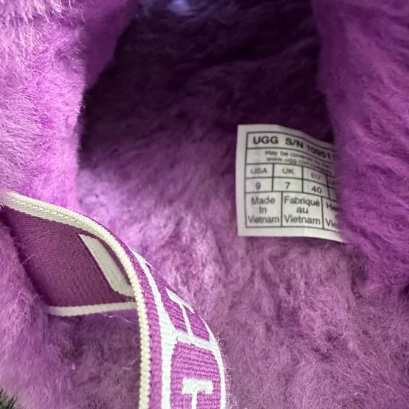 Ugg Platform Purple Slippers - Picture 4 of 4